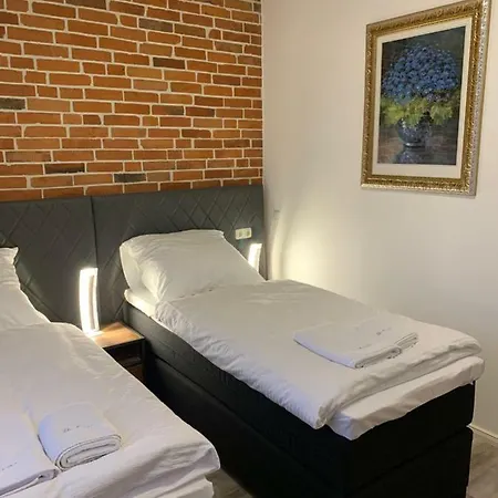 Haus 8